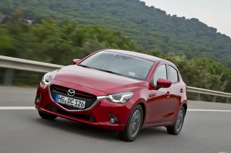 Mazda2 MY2015 - 16