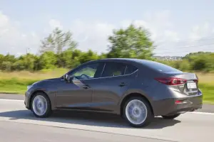 Mazda3 berlina 2014 - Foto ufficiali