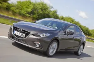 Mazda3 berlina 2014 - Foto ufficiali