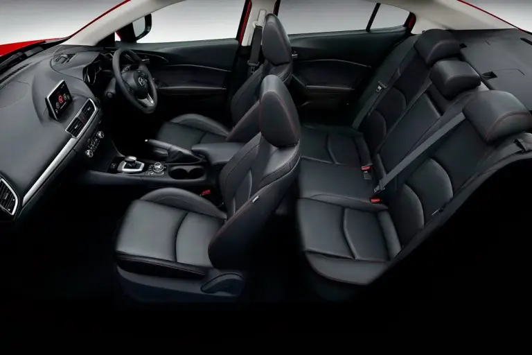 Mazda3 ibrida per il giappone - 13