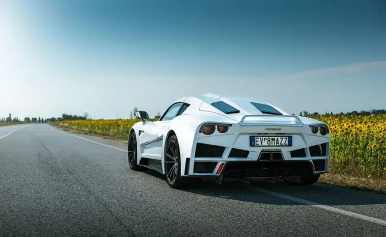 Mazzanti Automobili - logo rinnovato ed Evantra - 2