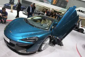 McLaren 570 GT - Salone di Ginevra 2016 - 3