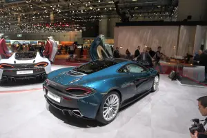 McLaren 570 GT - Salone di Ginevra 2016