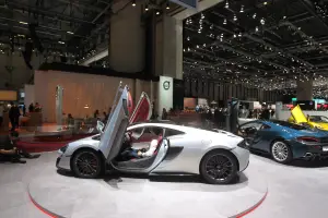 McLaren 570 GT - Salone di Ginevra 2016
