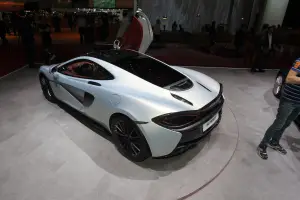 McLaren 570 GT - Salone di Ginevra 2016 - 10