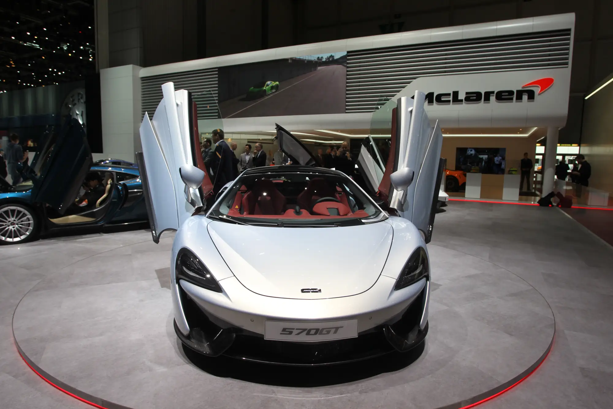 McLaren 570 GT - Salone di Ginevra 2016 - 14