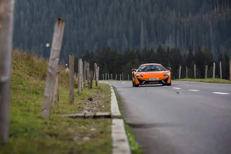 McLaren 570S e Sport Series 2016 - 23