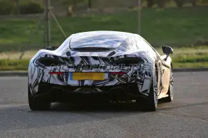 McLaren 570S GT - foto spia 23-11-2015