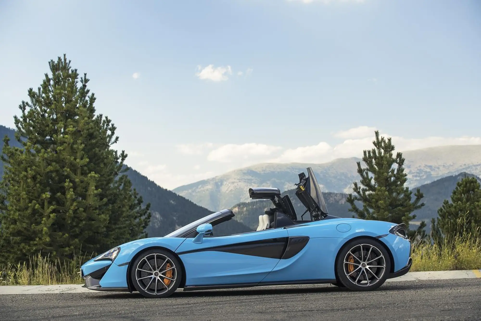 McLaren 570S Spider 2017 - 11