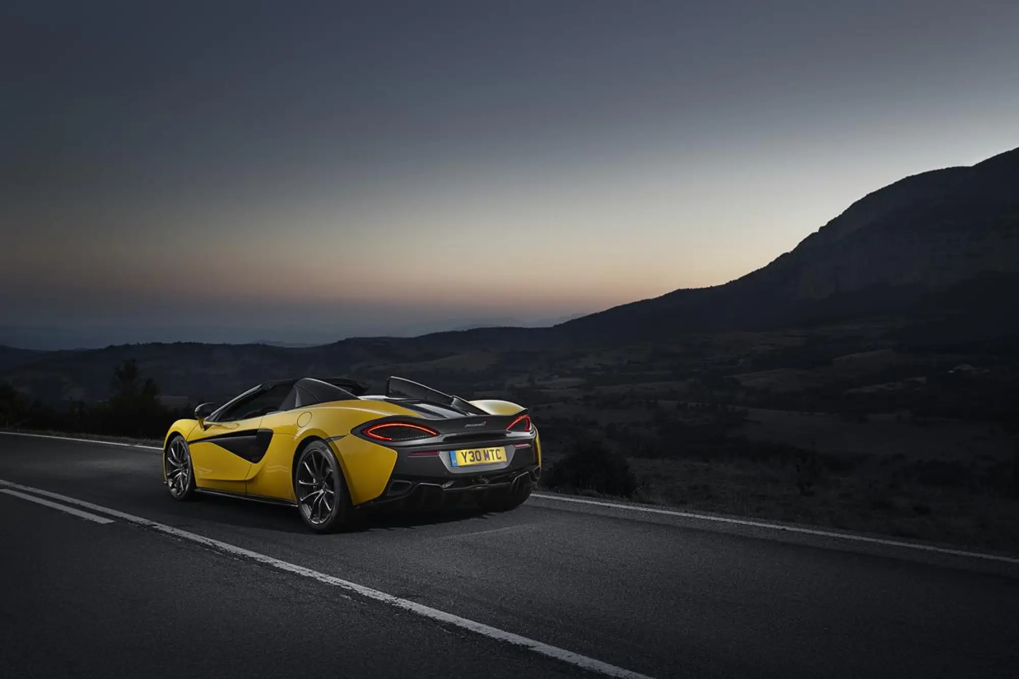 McLaren 570S Spider 2017 - 46