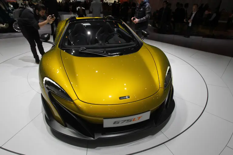 McLaren 675 LT - Salone di Ginevra 2016 - 2