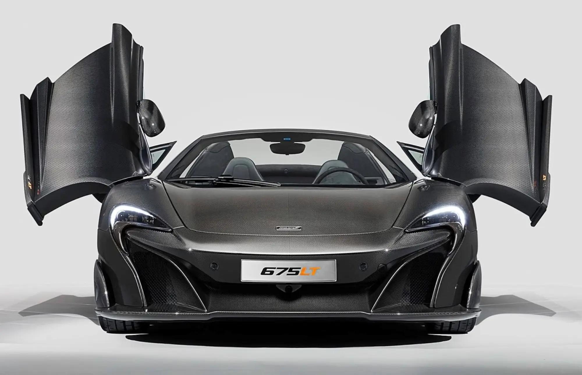 McLaren 675LT Carbon Series  - 6