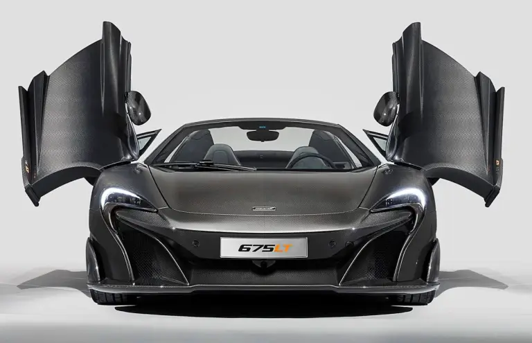 McLaren 675LT Carbon Series  - 6