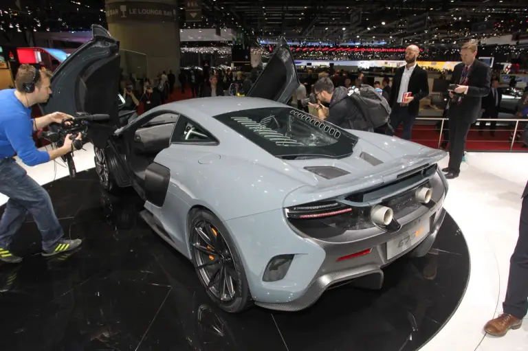 McLaren 675LT - Salone di Ginevra 2015 - 1