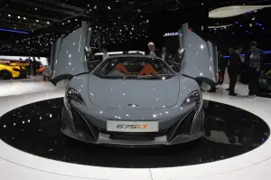 McLaren 675LT - Salone di Ginevra 2015