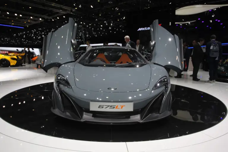 McLaren 675LT - Salone di Ginevra 2015 - 8