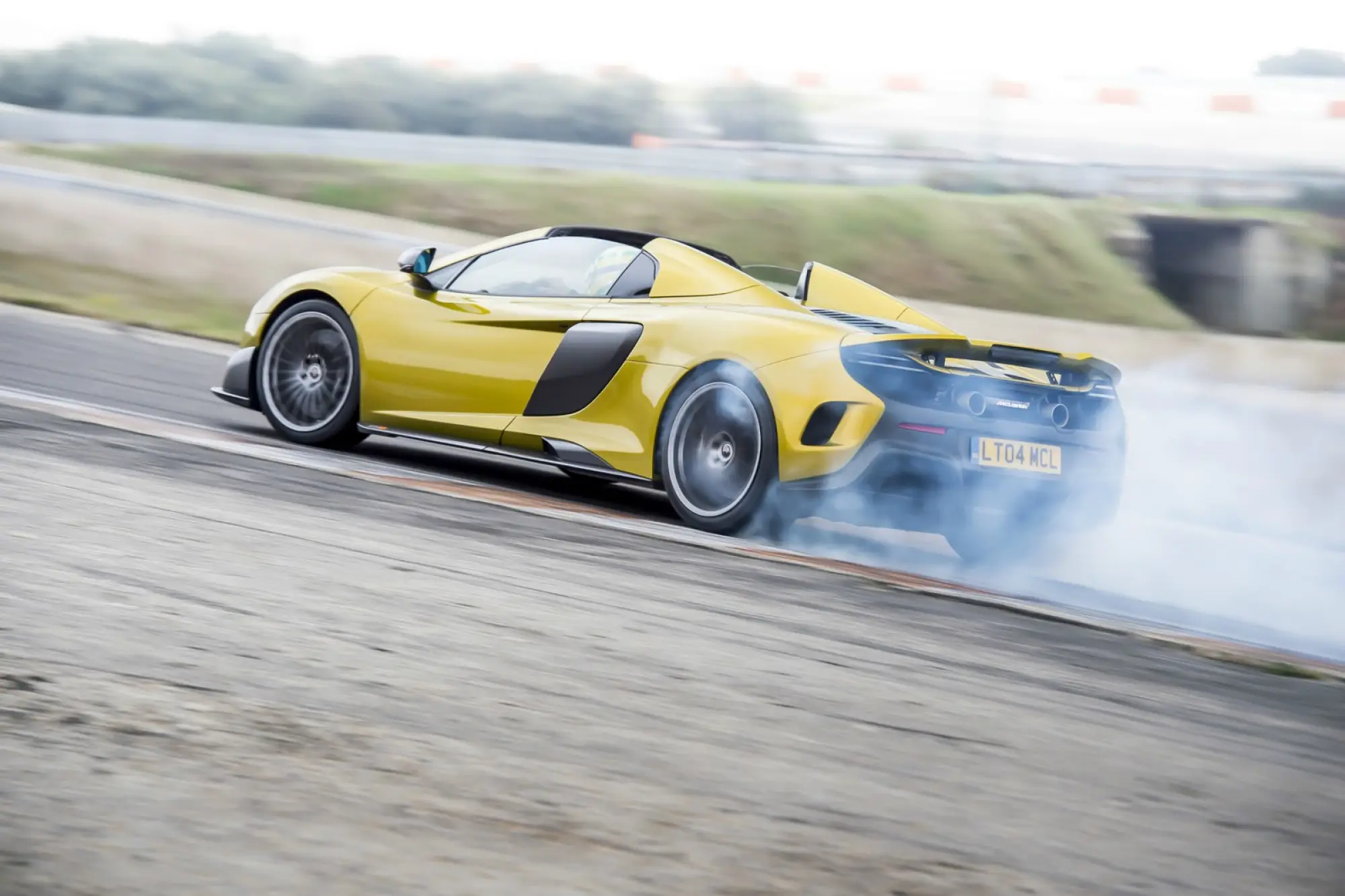 McLaren 675LT Spider 2015 - 8