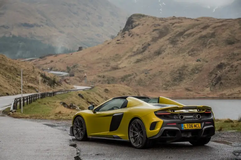 McLaren 675LT Spider - nuova galleria - 29