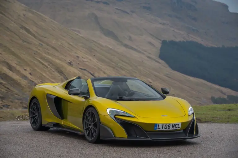 McLaren 675LT Spider - nuova galleria - 31