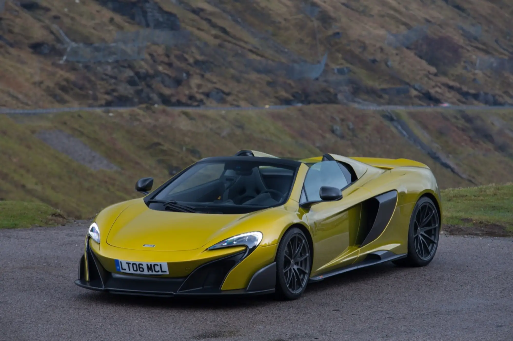 McLaren 675LT Spider - nuova galleria - 33