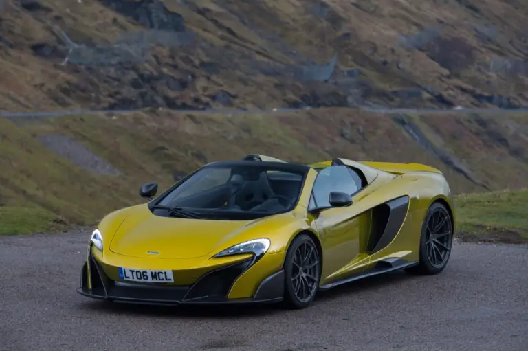 McLaren 675LT Spider - nuova galleria - 33