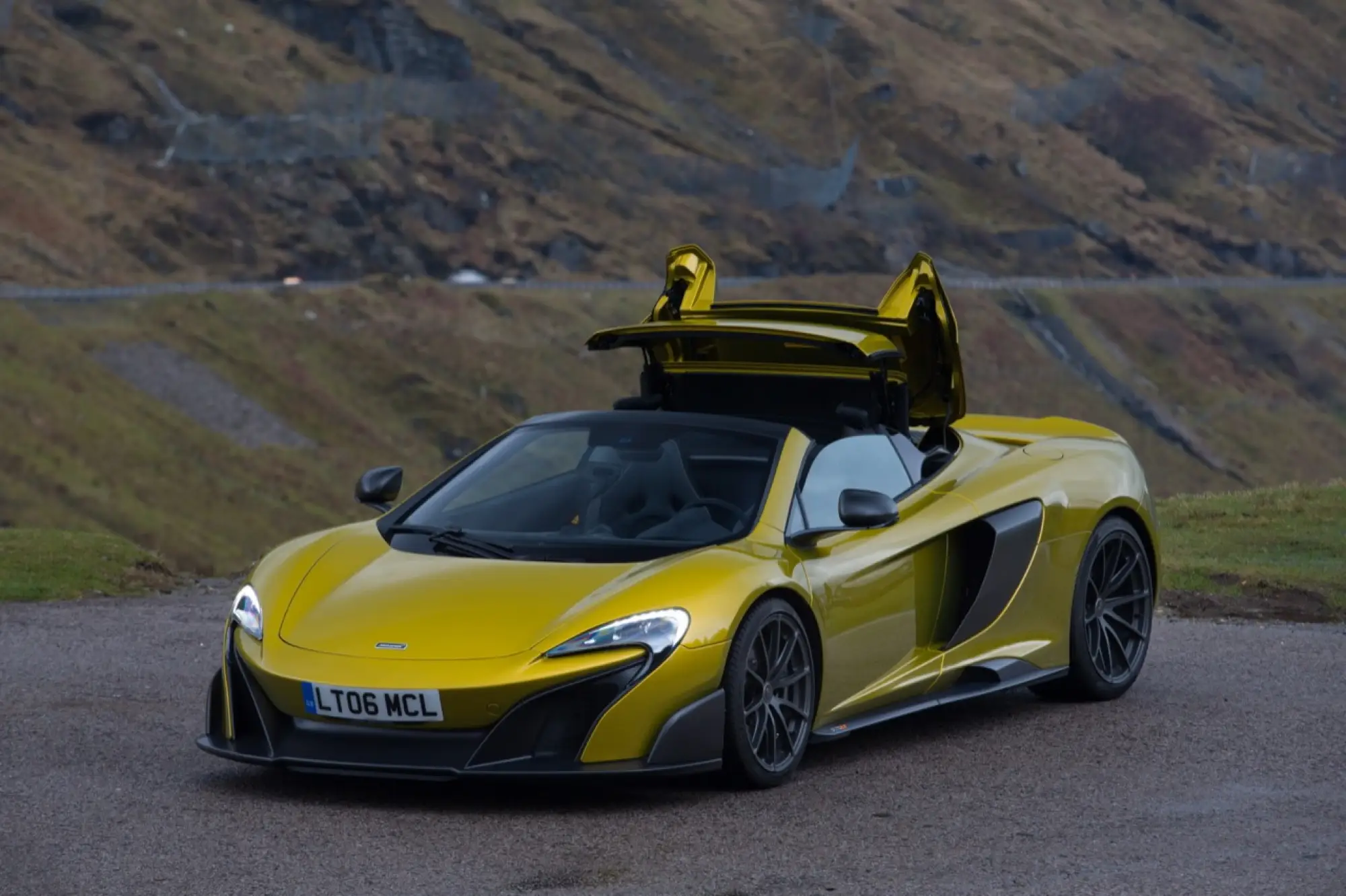 McLaren 675LT Spider - nuova galleria - 34