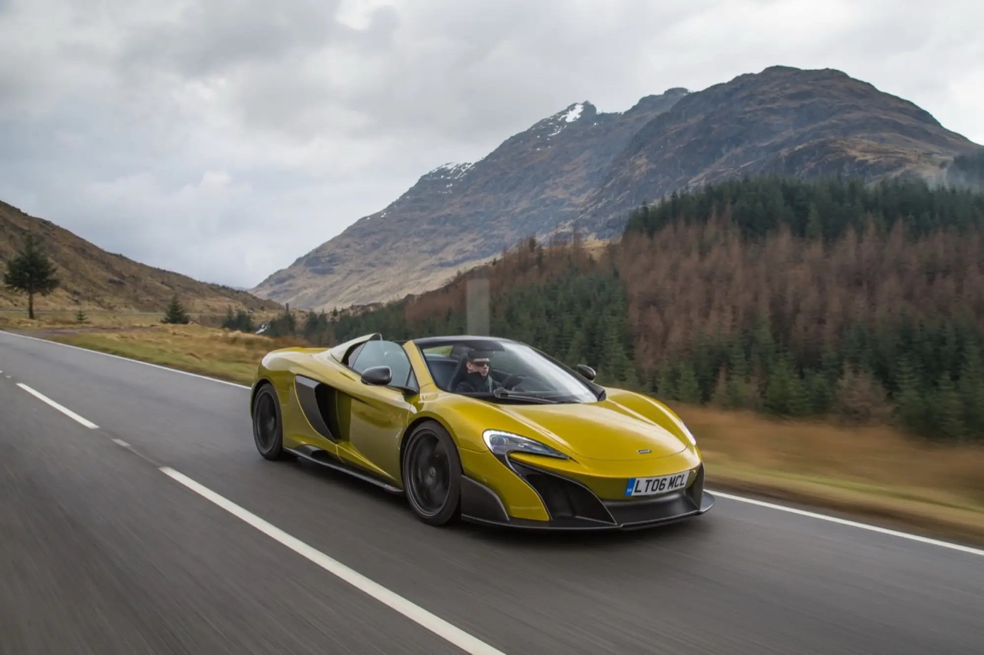 McLaren 675LT Spider - nuova galleria - 36