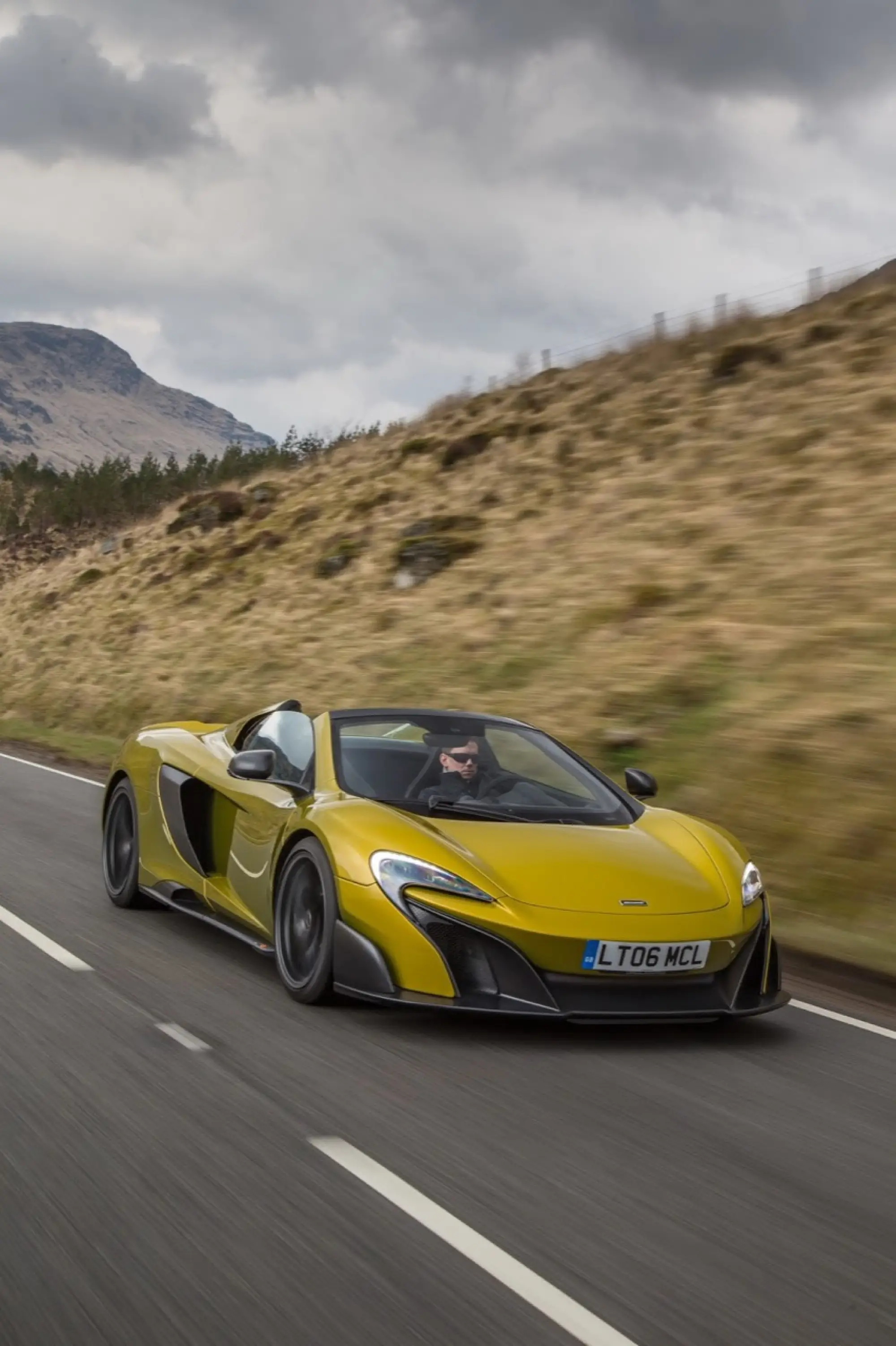 McLaren 675LT Spider - nuova galleria - 38