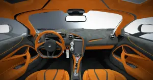 McLaren 720S Canada 10th Anniversary MSO - Foto