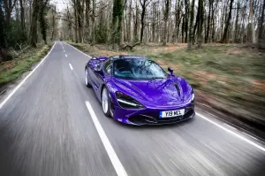 McLaren 720S - Red Dot