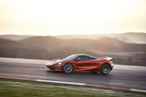 McLaren 720S - 18