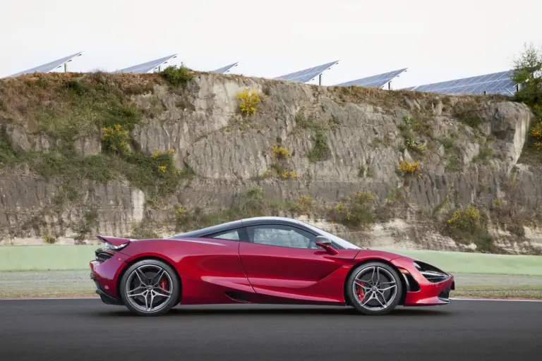 McLaren 720S - 36