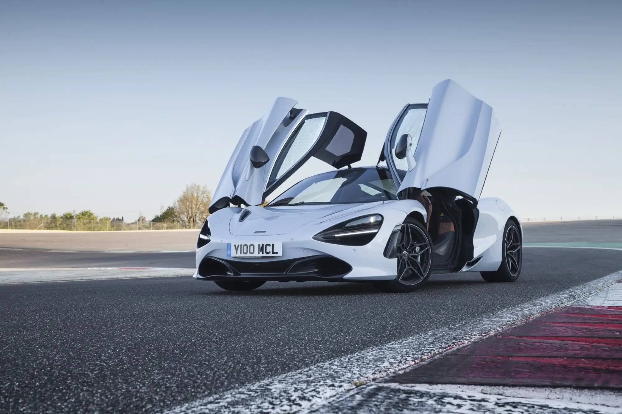 McLaren 720S - 79