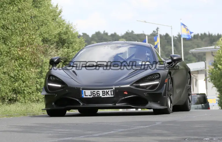 McLaren 750LT - Foto spia 02-09-2019 - 1