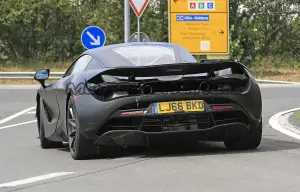 McLaren 750LT - Foto spia 02-09-2019