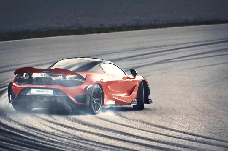 McLaren 765LT - Ginevra 2020  - 6