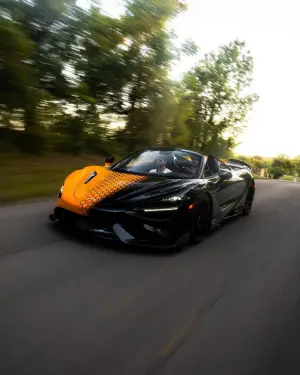 McLaren 765LT Spider by MSO - Foto