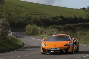 McLaren e Pirelli - gamma Sports Series inverno 2017