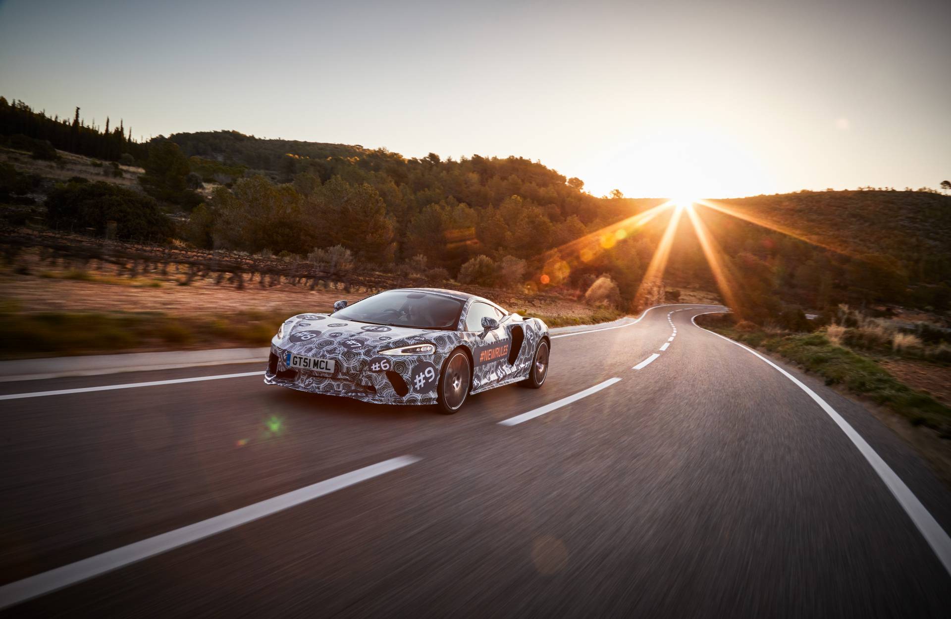 McLaren GT 