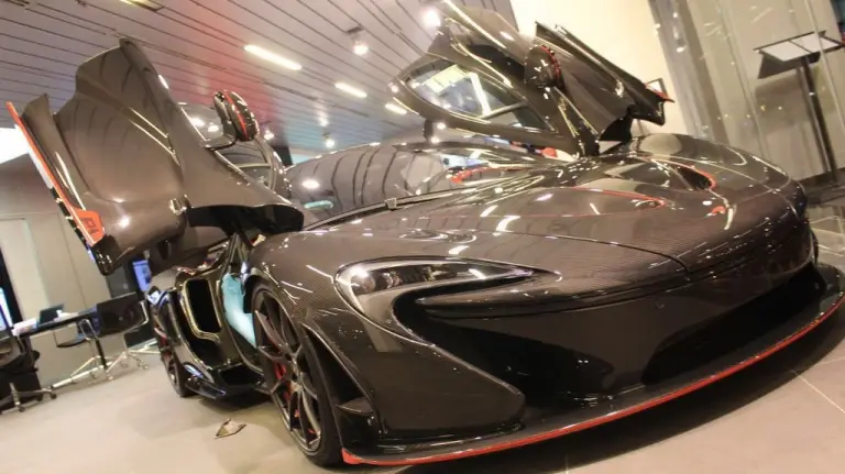 McLaren P1 Carbon Series - 1