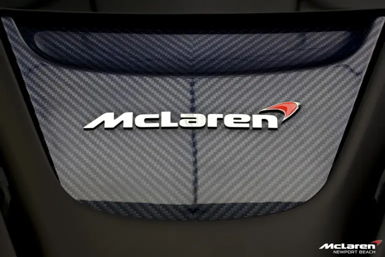 McLaren P1 con vernice metallizzata Flintgrau - 24