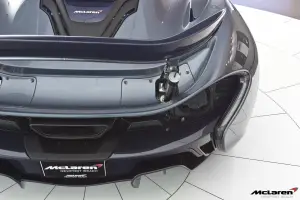 McLaren P1 con vernice metallizzata Flintgrau - 25