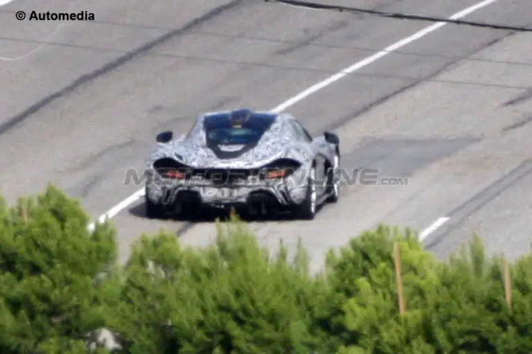 McLaren P1 - Foto spia 06-11-2012 - 2