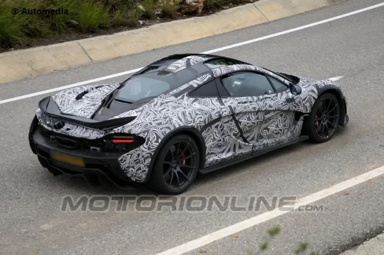McLaren P1 - Foto spia 1-12-12 - 4