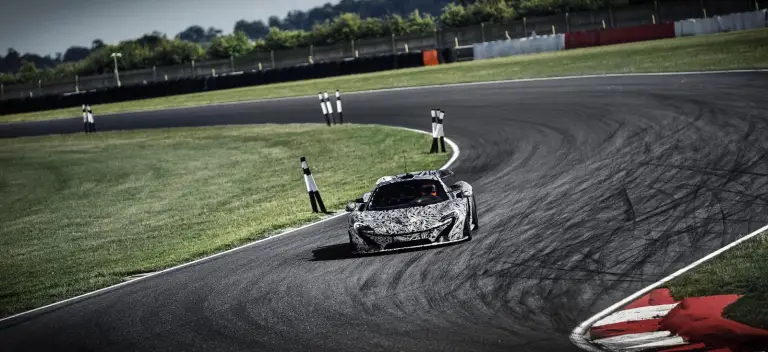 McLaren P1 GTR - 2014 - 3