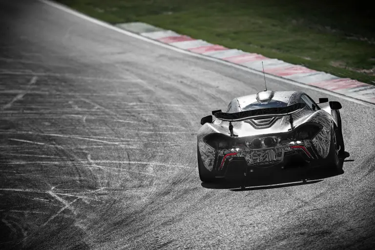 McLaren P1 GTR - 2014 - 5