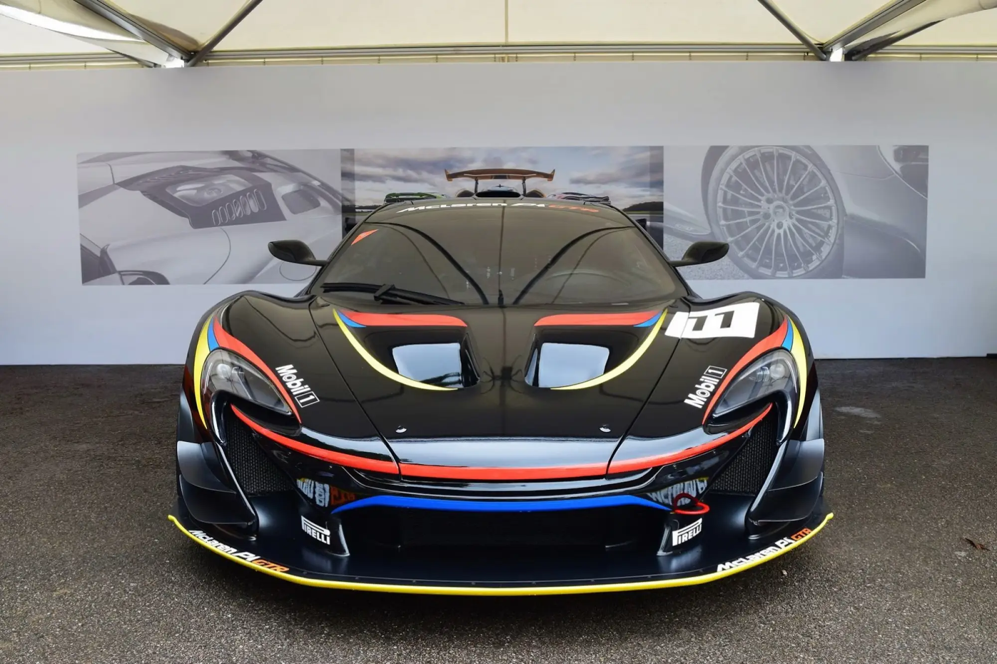 McLaren P1 GTR James Hunt Special Edition - 11