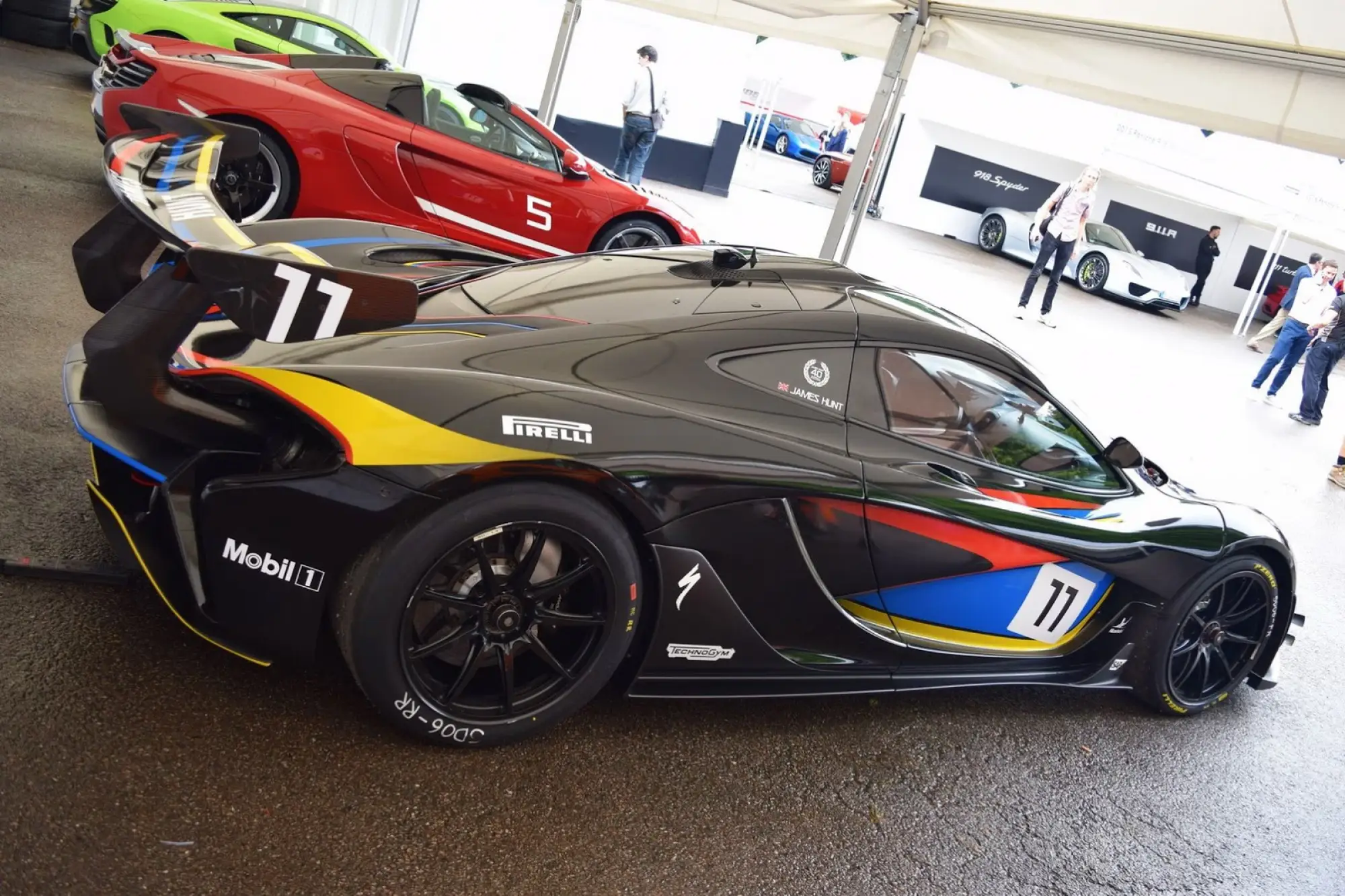 McLaren P1 GTR James Hunt Special Edition - 3