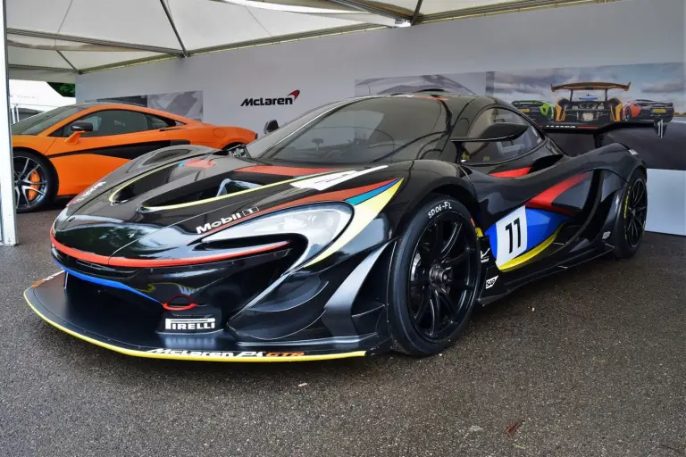 McLaren P1 GTR James Hunt Special Edition - 6