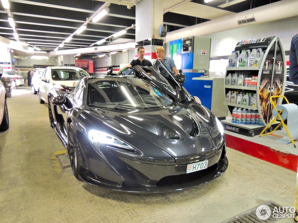 McLaren P1 - Mika Hakkinen